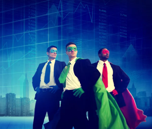 Üzletemberek a szuperhős-jelmezek — Stock Fotó