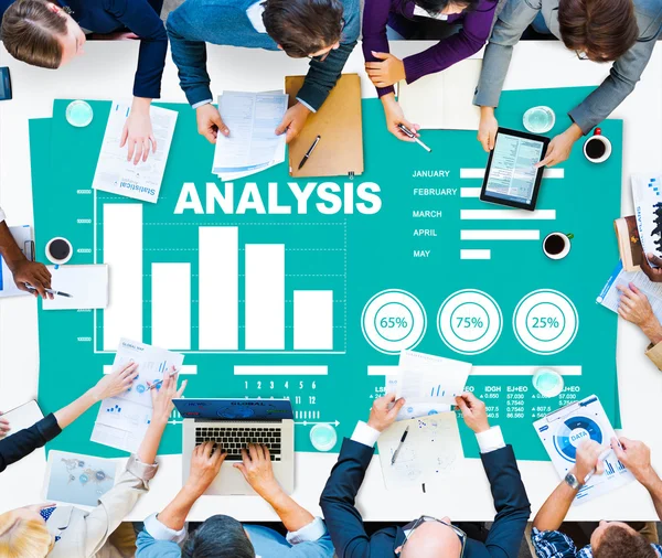 Análisis Concepto de información de datos —  Fotos de Stock