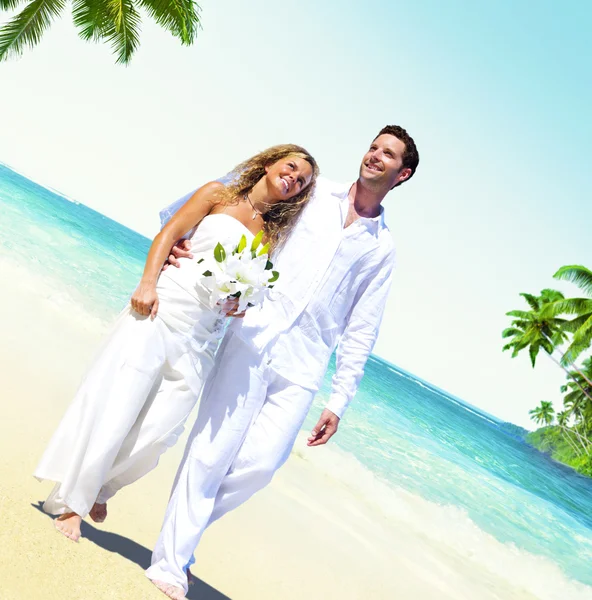 Casal na praia, Conceito de casamento — Fotografia de Stock