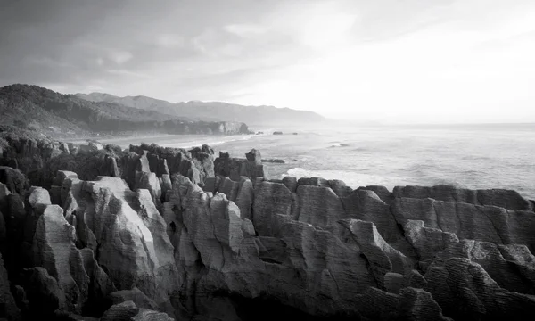 Panorama panqueque rocas escénicas — Foto de Stock