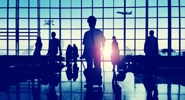 Grupo de Empresários no Aeroporto — Fotografia de Stock