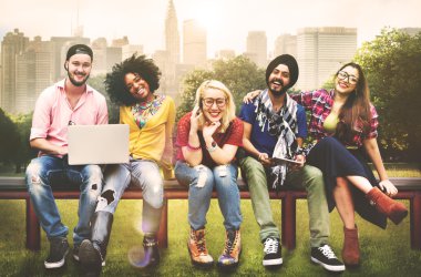 Gençler, arkadaş ve dostluk kavramı çeşitliliği