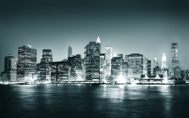 Binalar, panoramik gece New York City kavramı