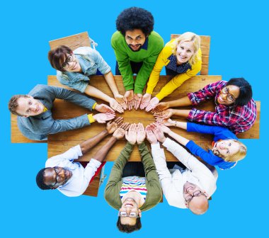 Çeşitlilik insanların sadaka kavramı