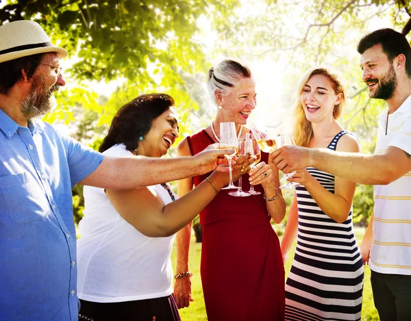 Vrienden van de partij opknoping Concept — Stockfoto