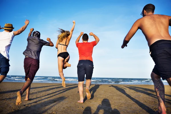 Letní pláž a přátelství koncepce — Stock fotografie