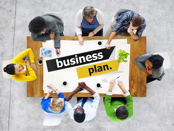 Grupo de Diversidade Pessoas e Plano de Negócios — Fotografia de Stock