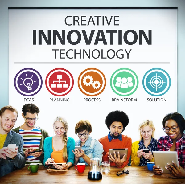 Concetto di tecnologia dell'innovazione creativa — Foto Stock