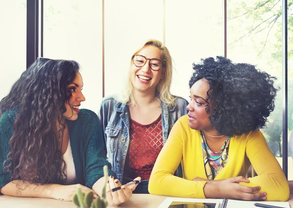 Diversidad de amigos, Concepto de lluvia de ideas — Foto de Stock