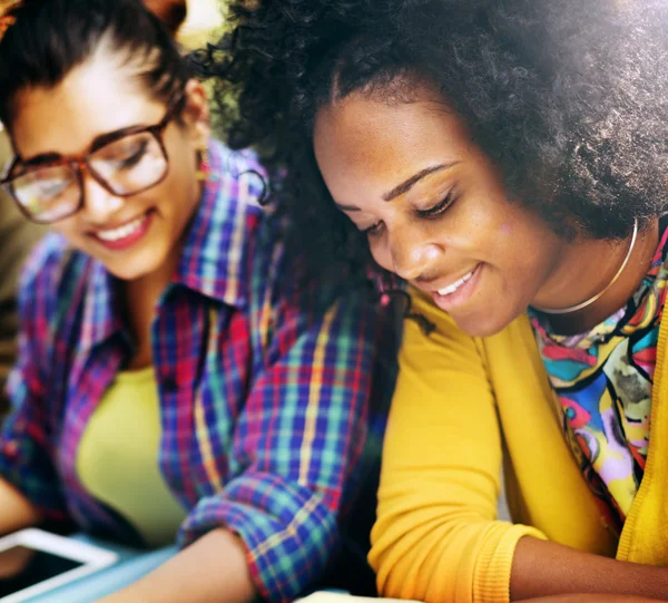 Pessoas Diversas Estudando Conceito — Fotografia de Stock