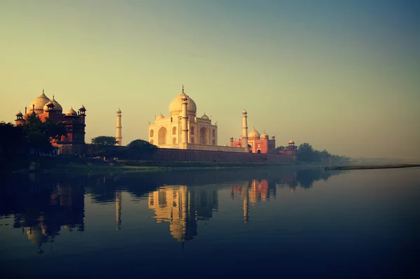 Taj mahal, Hindistan — Stok fotoğraf