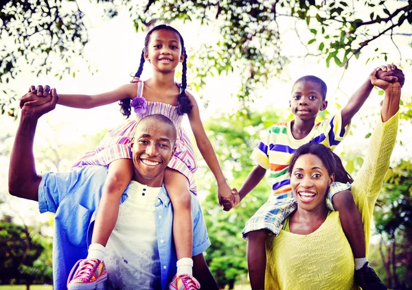 Família Africana Felicidade Férias Férias Atividade Conceito — Fotografia de Stock