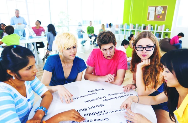 Students Studying in the Classrom — Stock Photo, Image