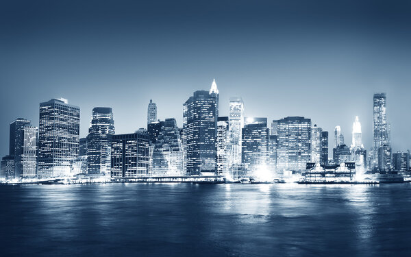 Edificios, Noche Panorámica New York City Concept — Foto de Stock