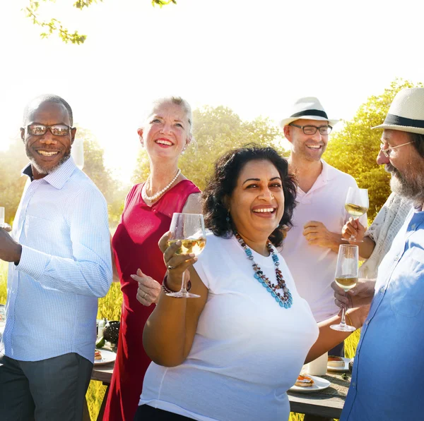 Diverses personnes à la fête, concept de célébration — Photo