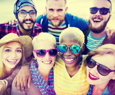 Arkadaşları neşeli sendika kavramı size