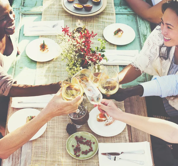 Vrienden bij Party Concept — Stockfoto