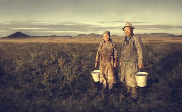 Mongolská pár farmářů — Stock fotografie