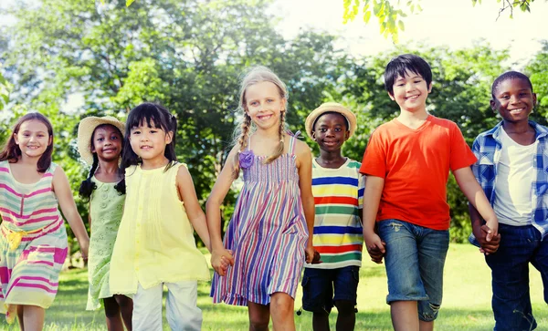 Divers kinderen vriendschap — Stockfoto