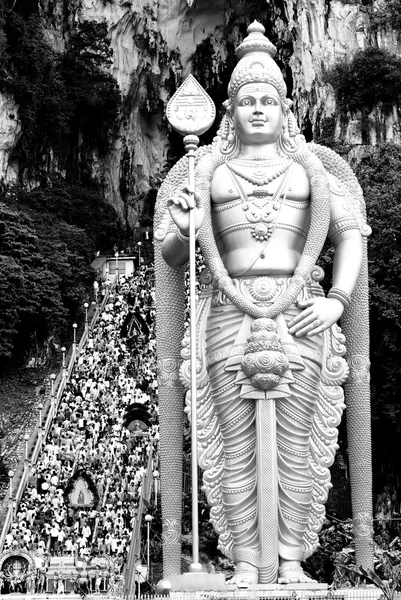 Estátua de Lord Muruga nas Cavernas de Batu — Fotografia de Stock