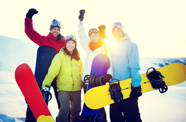 Extrem grupp av snowboardåkare — Stockfoto