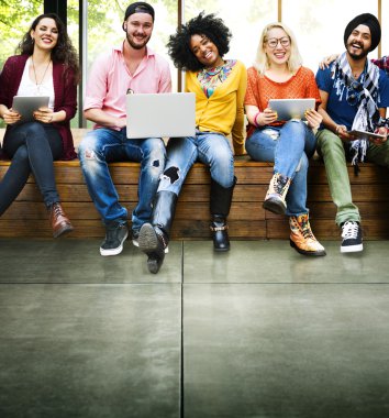 Arkadaşları ve teknoloji birlikte konsepti