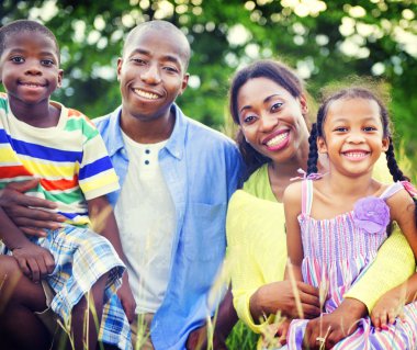 Afrika mutlu bir aile portresi