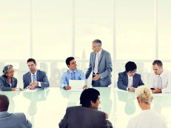 Business People alla riunione aziendale — Foto Stock