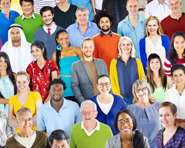 Grand groupe de personnes de la diversité — Photo