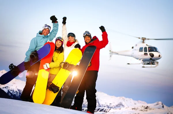 Grupo Extremo de Snowboarders — Fotografia de Stock