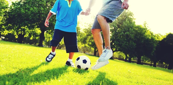 Father Son Playing Soccer — Stock Photo, Image