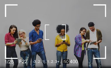 Kablosuz cihazlar kullanarak üniversite öğrencileri