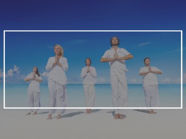 insanlar Yoga ve çerçeve kopyalama alanı kavramı yapıyor