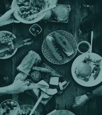 Lezzetli yemek masada