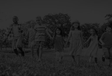 Çocuk mutluluk beraberlik kavramı