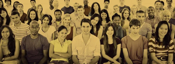 Diversity-Jugendliche bei Seminar — Stockfoto