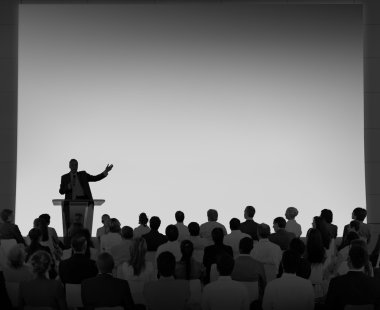 İş kişi tartışma mali strateji