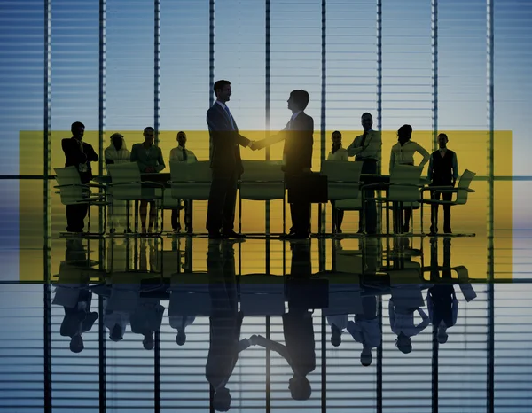 Equipe de negócios durante discussão Estratégia — Fotografia de Stock