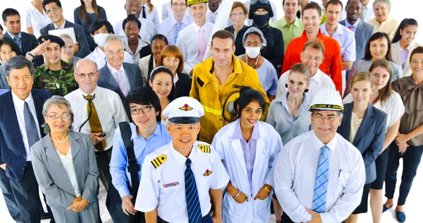 Personas multiétnicas en la ocupación de variedades — Foto de Stock