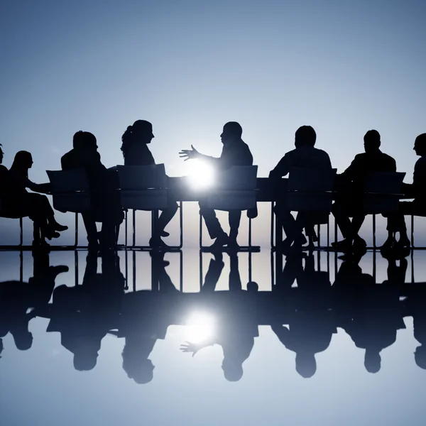 Equipo empresarial durante el debate Estrategia — Foto de Stock