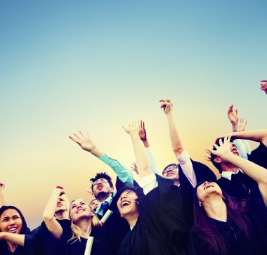 Öğrenciler kapaklar hava atmak