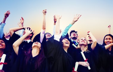 Öğrenciler kapaklar hava atmak