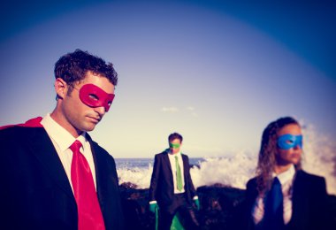 İş süper kahramanlar sahilde kavramı