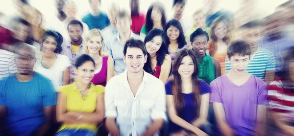 Gelukkige mensen van de diversiteit — Stockfoto