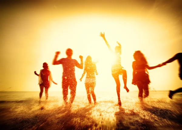 Concepto de libertad de amistad en la playa — Foto de Stock