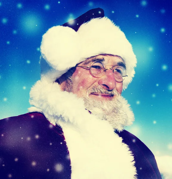 Weihnachtsmann im Winter, Schnee-Konzept — Stockfoto