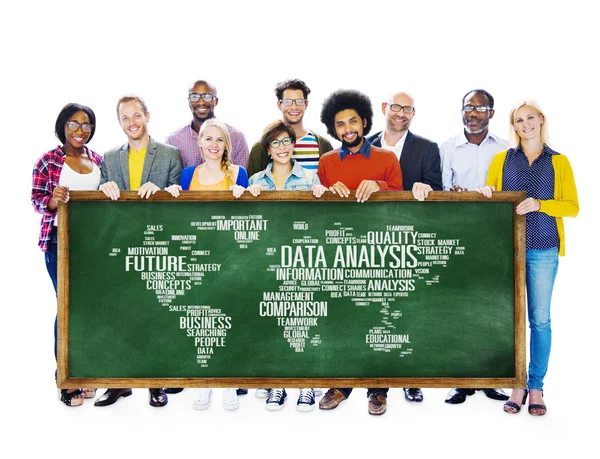 Mångfald människor och Data Analysi koncept — Stockfoto