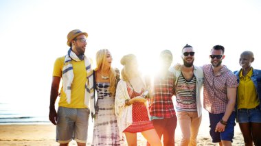 Bağ, dostluk gevşeme yaz plaj kavramı