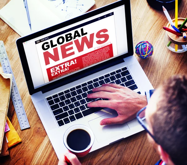 Atualização digital online, conceito global de notícias — Fotografia de Stock