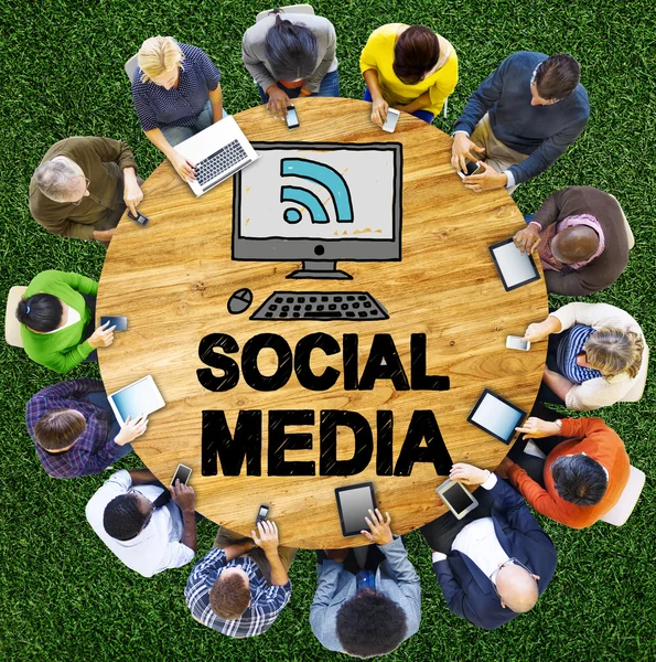 Κοινωνική Media τεχνολογία έννοιας σύνδεσης — Φωτογραφία Αρχείου
